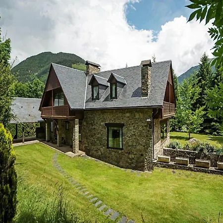 Belvilla By Oyo Casa Pepe, Cleaning Included Vielha